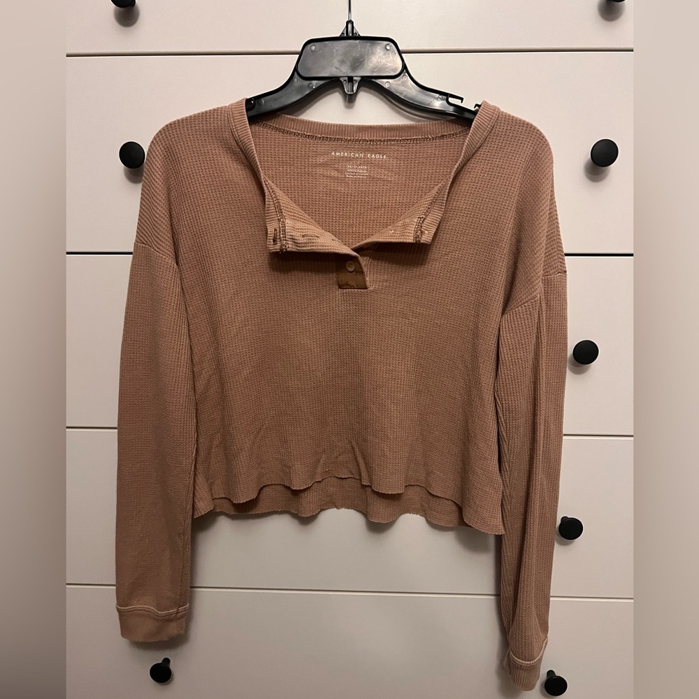 AE cropped long sleeve